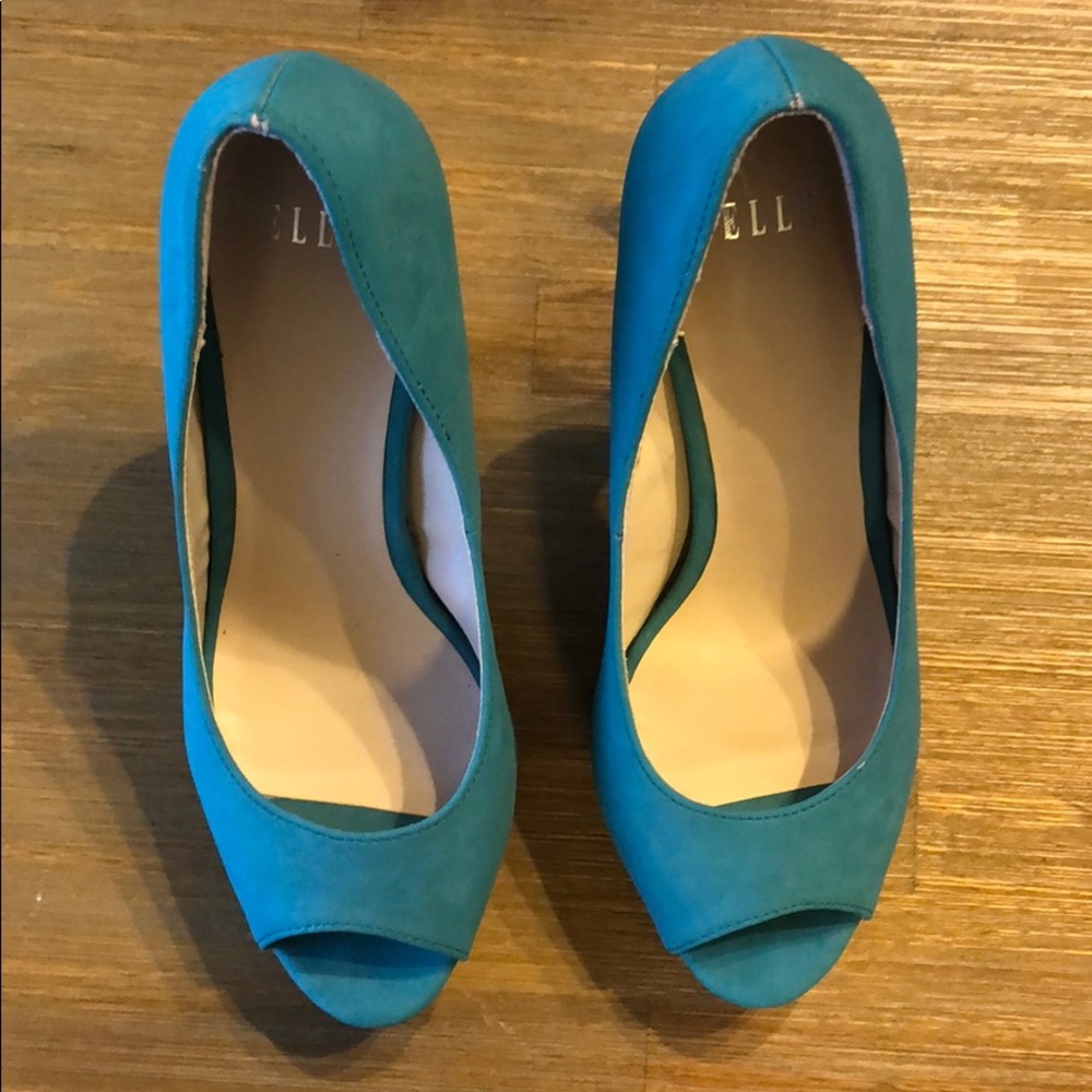 Color block heels - like new - 6.5